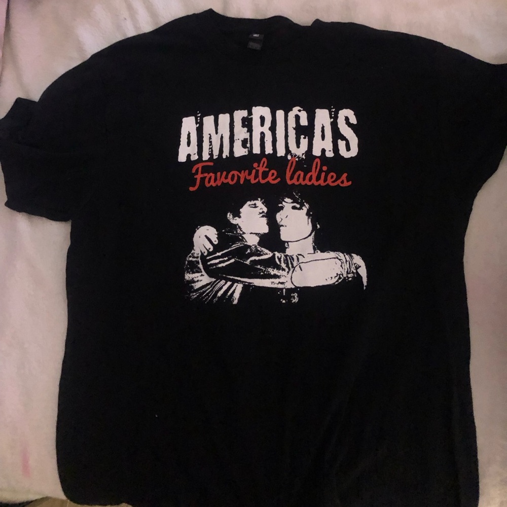 johnnie guilbert & jake webber “americas favorite ladies” merch shirt